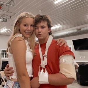 Meet your Posher, Hollie